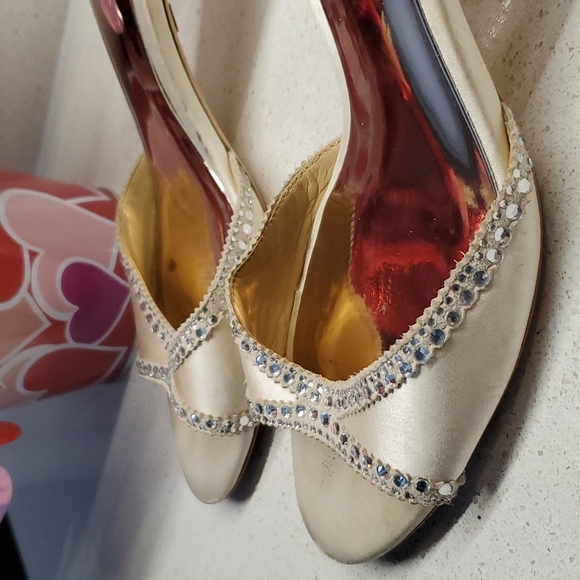 BADGLEY MISCHKA heeled sandals (sz 8.5) - Picture 4 of 8